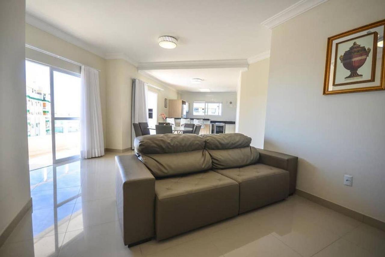 Residencial Baía Dos Golfinhos Apartamento Bombinhas